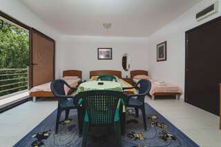 Апартаменты Apartments Banović Будва Семейный номер-студио-6
